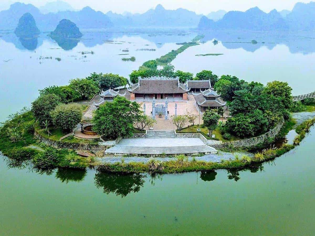 TOUR ĐỀN TRẦN - CHÙA TAM CHÚC