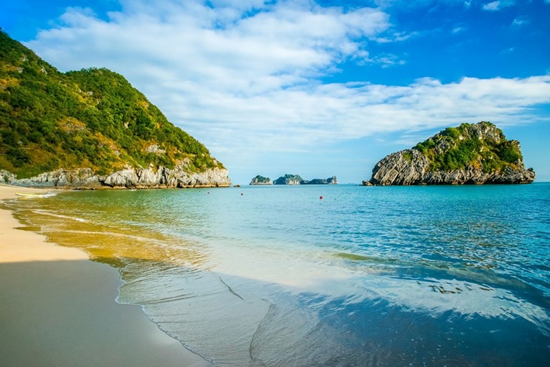 ĐẢO NGỌC CÁT BÀ – VỊNH LAN HẠ – BÃI TẮM CÁT CÒ